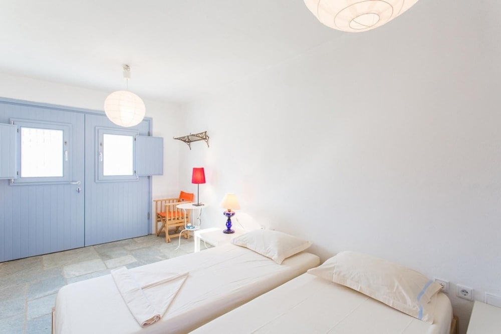 Villa photo 3
