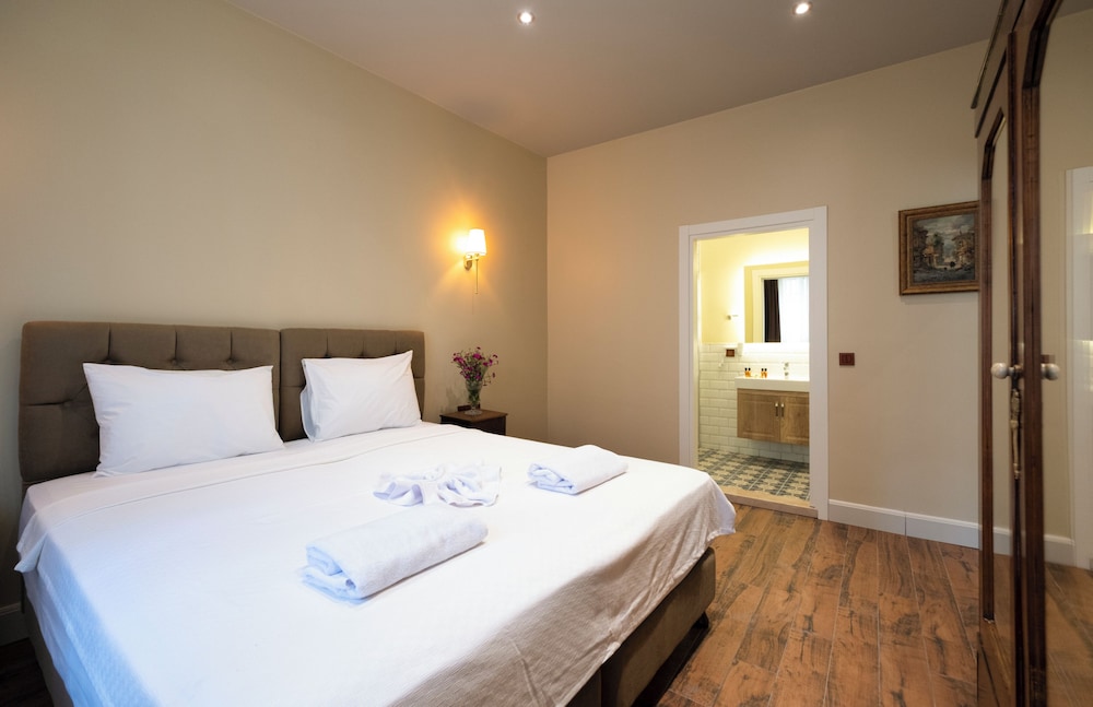 Comfort Room photo 2