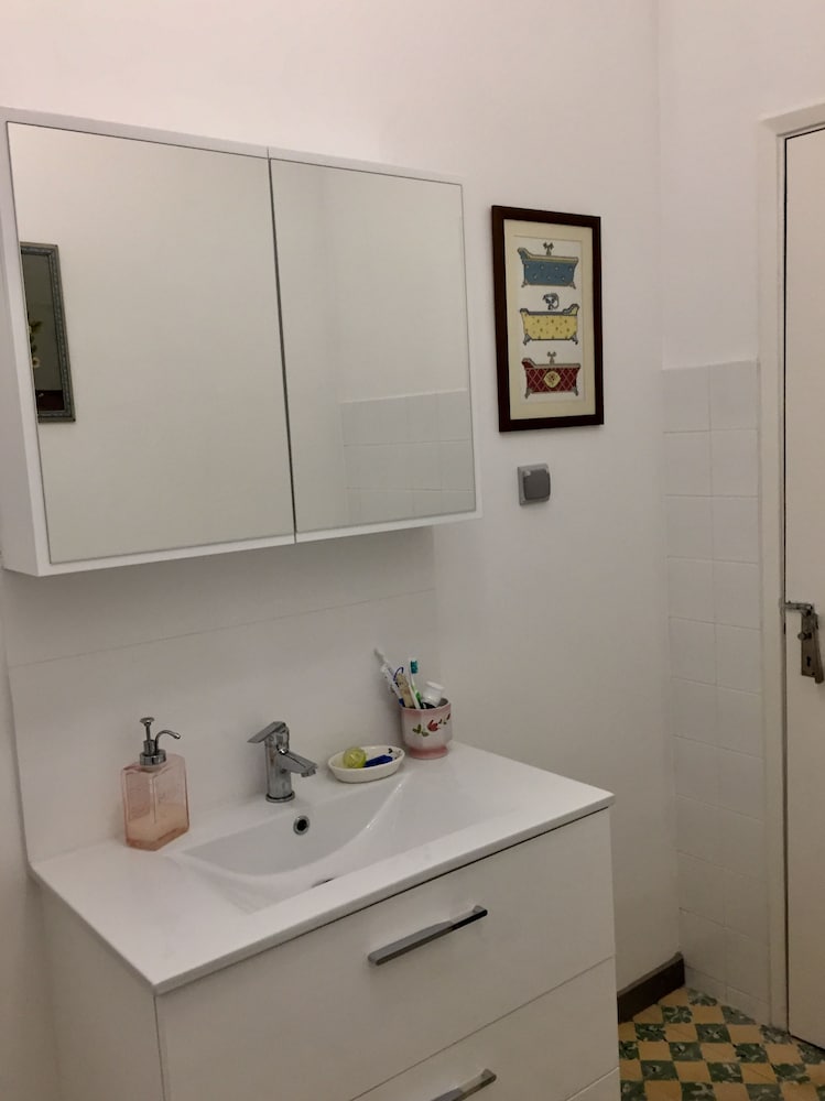 Classic Studio, 1 Double Bed, Bay View photo 2