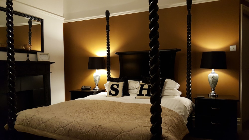 Double Room, Lake View (Four Poster Bed) photo 3