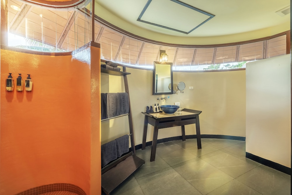 Emerald Suite - Photo 15