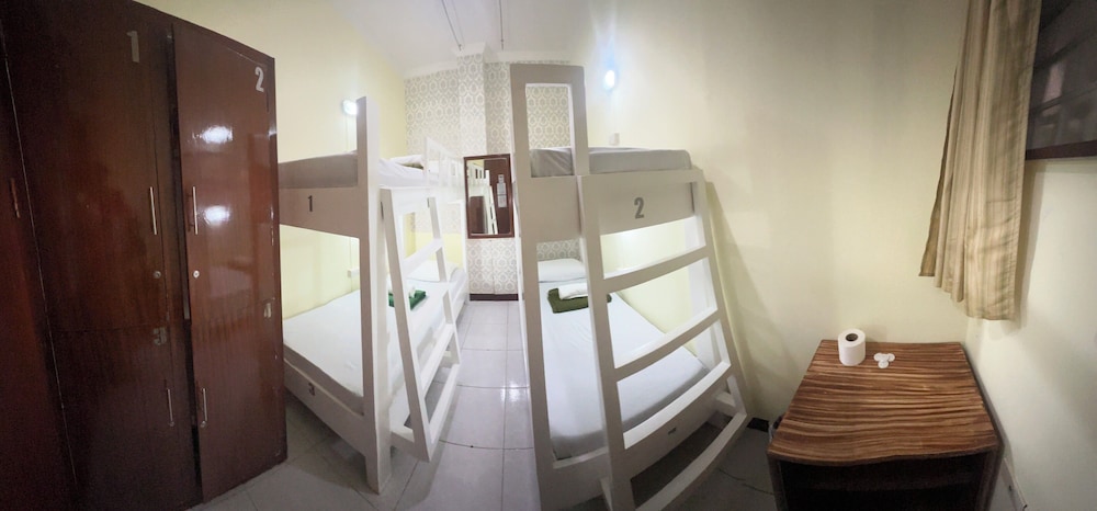 Quadruple Room photo 2