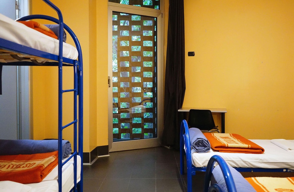 Deluxe Shared Dormitory, Women only, Ensuite