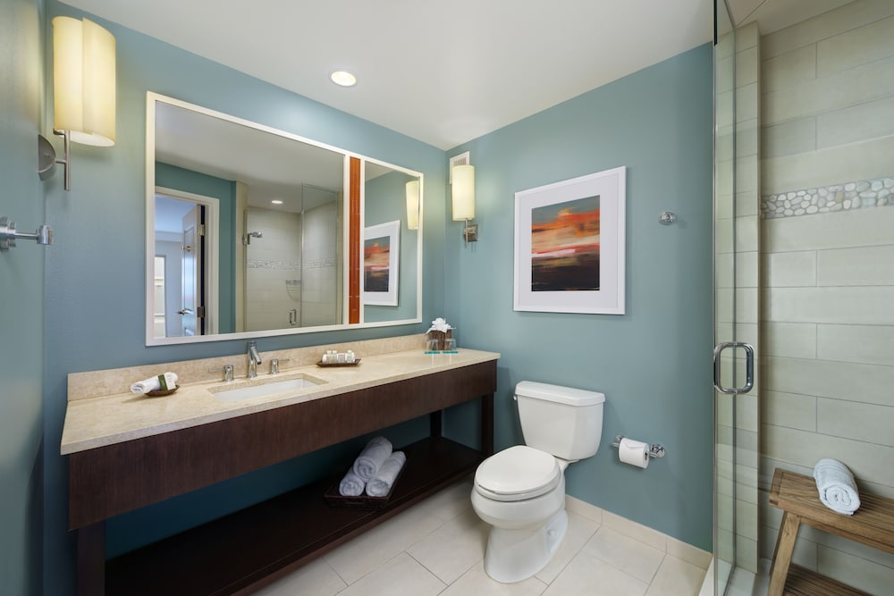 Premium Room, 1 King Bed, Park View (Petco Park View) - Photo 5