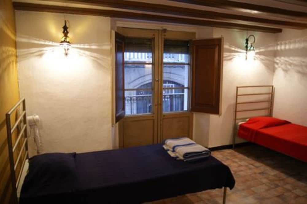 Habitación Doble Básica, 2 Camas Individuales, Baño Compartido