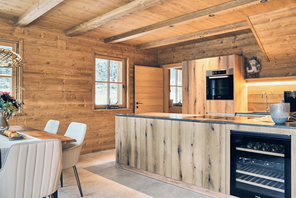 Deluxe Chalet photo 2