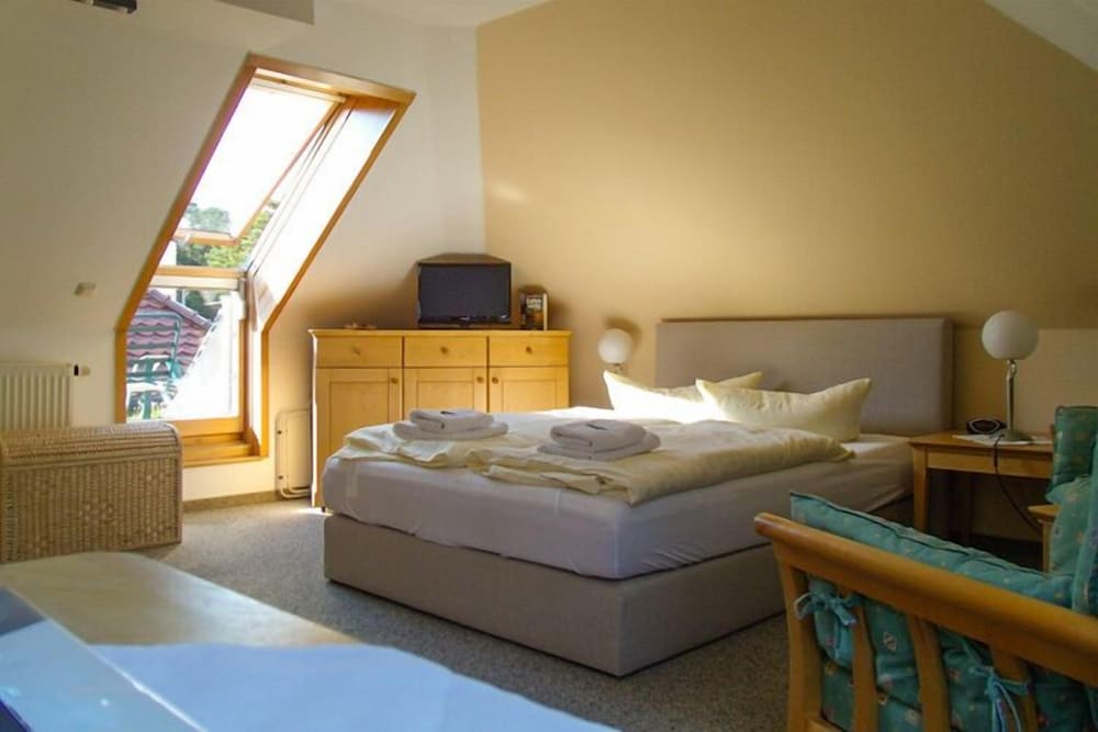 Apartment with 1 Room photo 1