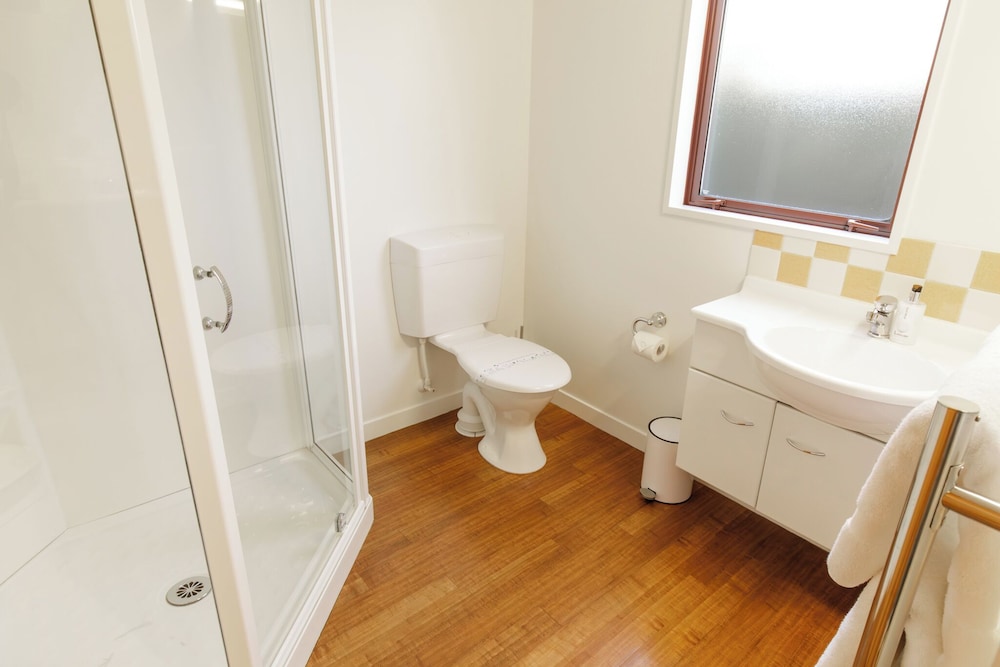 One Bedroom Triple - Photo 6