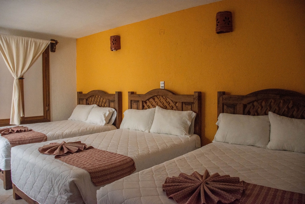 Family Triple Room, Multiple Beds photo 1