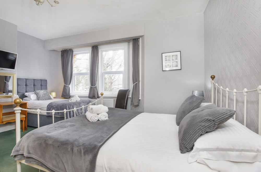 Triple Room (Room5)