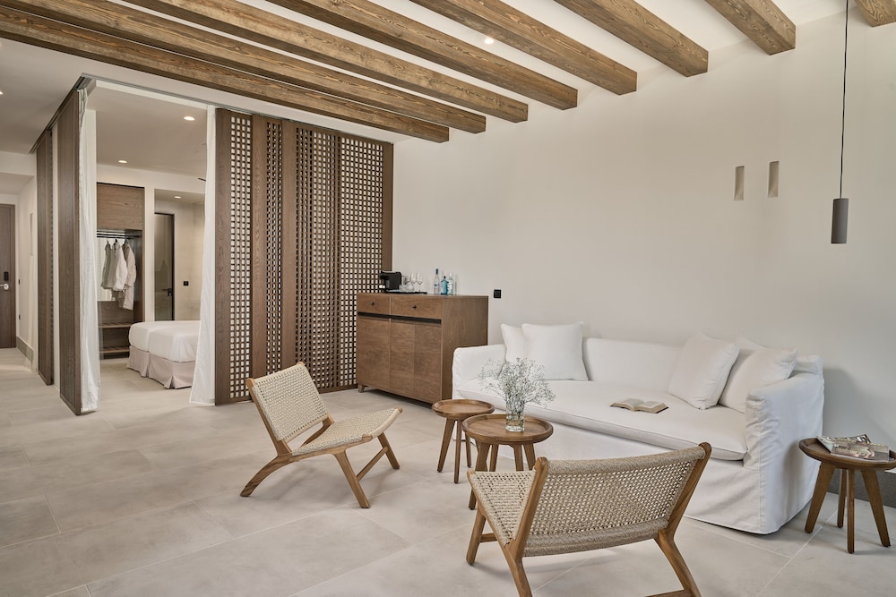 Grand Suite, 2 Bedrooms, Private Pool - Photo 7