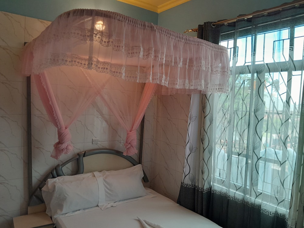 Standard Double Room, Garden View