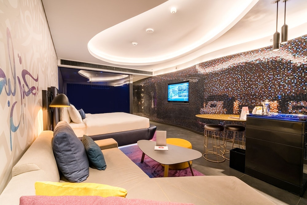 Family Room, Connecting Family Room, 1 King, 2 Double, Palm Jumeirah View