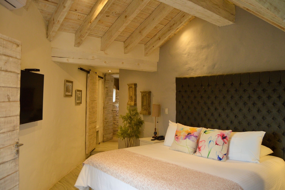 Luxury Suite photo 1
