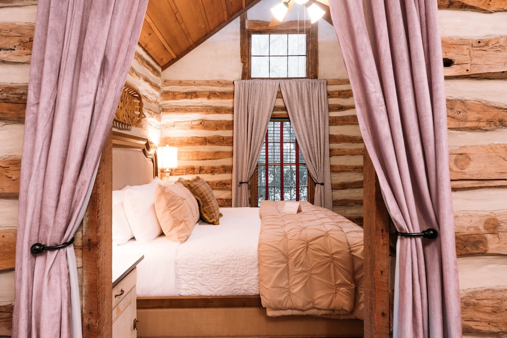 Enchanted Cabin