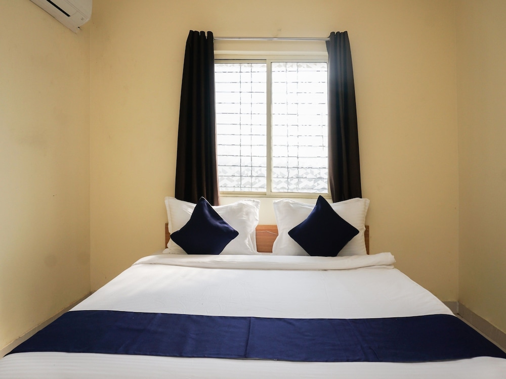 Double Room, 1 King Bed photo 1