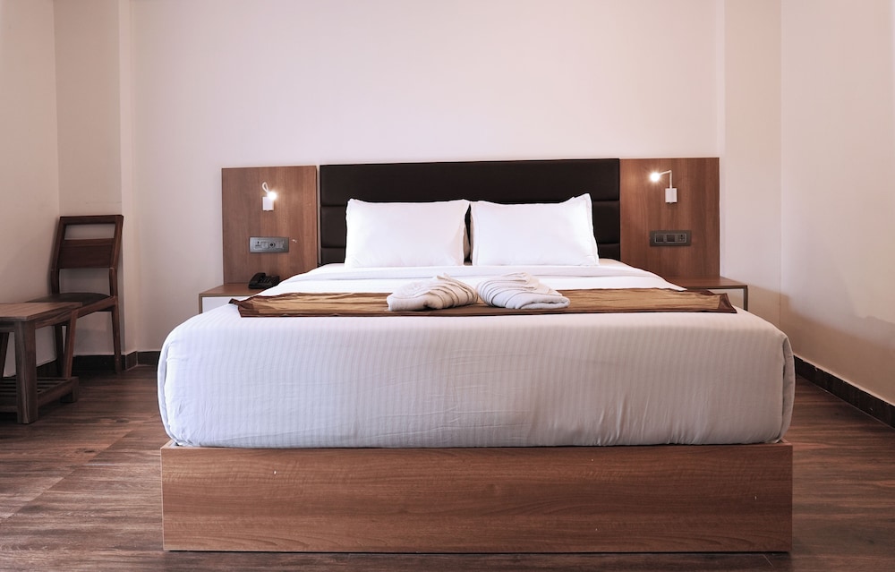 Deluxe Double Room, Garden View