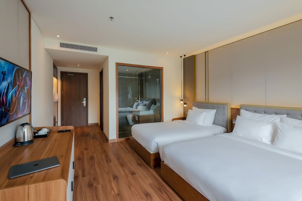 Deluxe Triple Room, Garden View - Photo 1