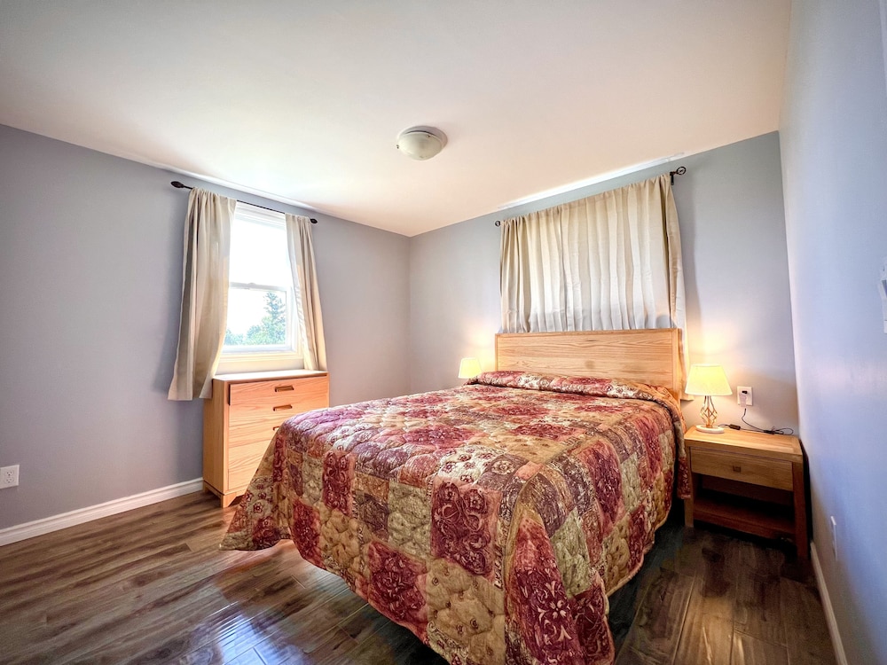 Elite Cabin, 2 Bedrooms, Ground Floor photo 2
