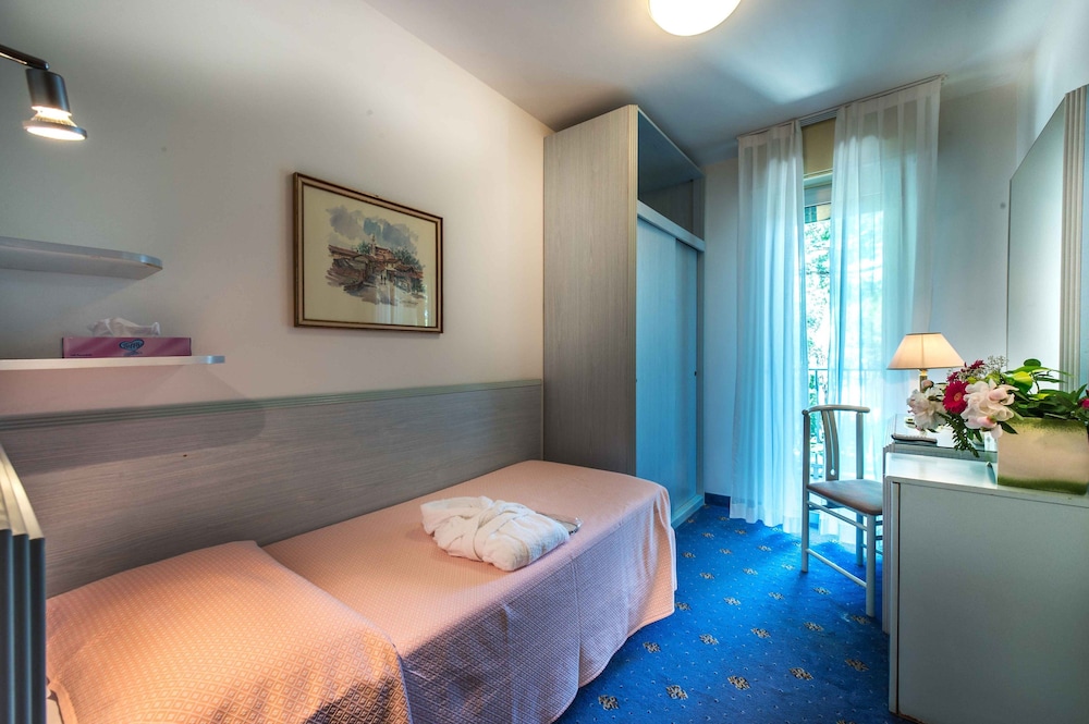Single Room, Terrace photo 1