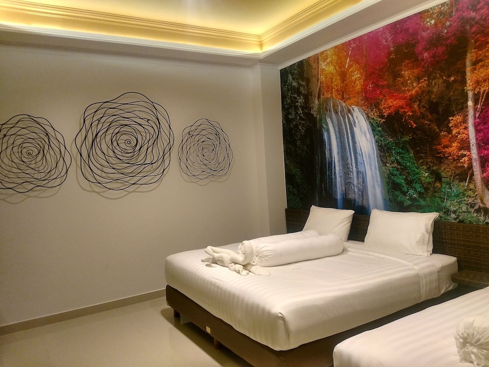 Suite photo 1