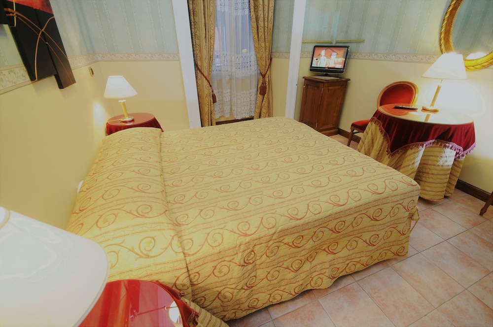 Standard Double Room Single Use, 1 Double Bed - Photo 2