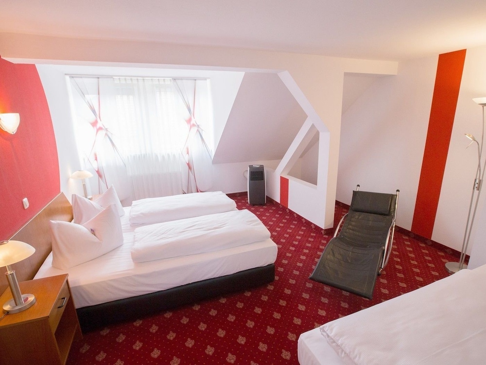 Comfort Suite photo 3