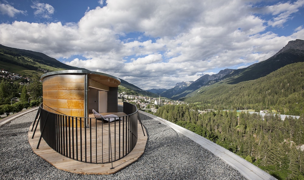 Superior Suite, Mountain View photo 2