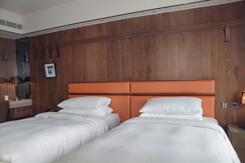 Executive Room, 2 Twin Beds, Sea View photo 3