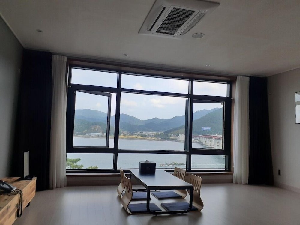 Room, Ocean View (Ondol) - Photo 6