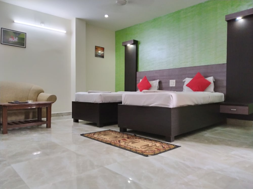 Executive Room - Photo 1