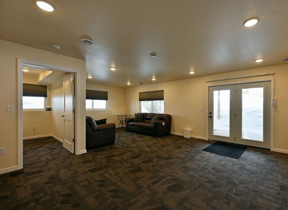 House, Multiple Beds, Patio, River View (Tri Lake House Duplex Side A And B) photo 3