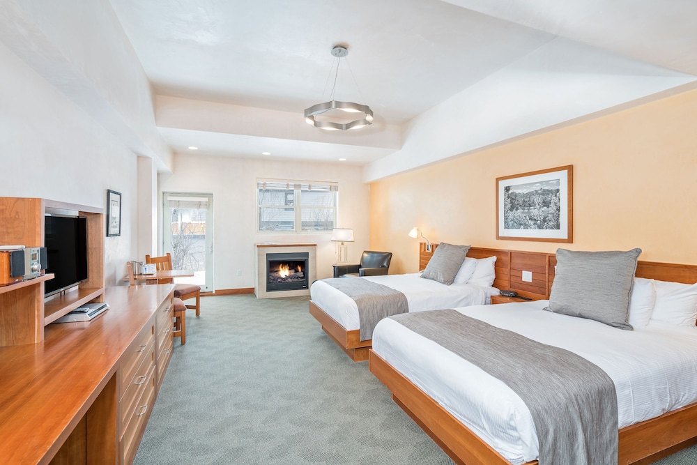 Select Room, 2 Double Beds