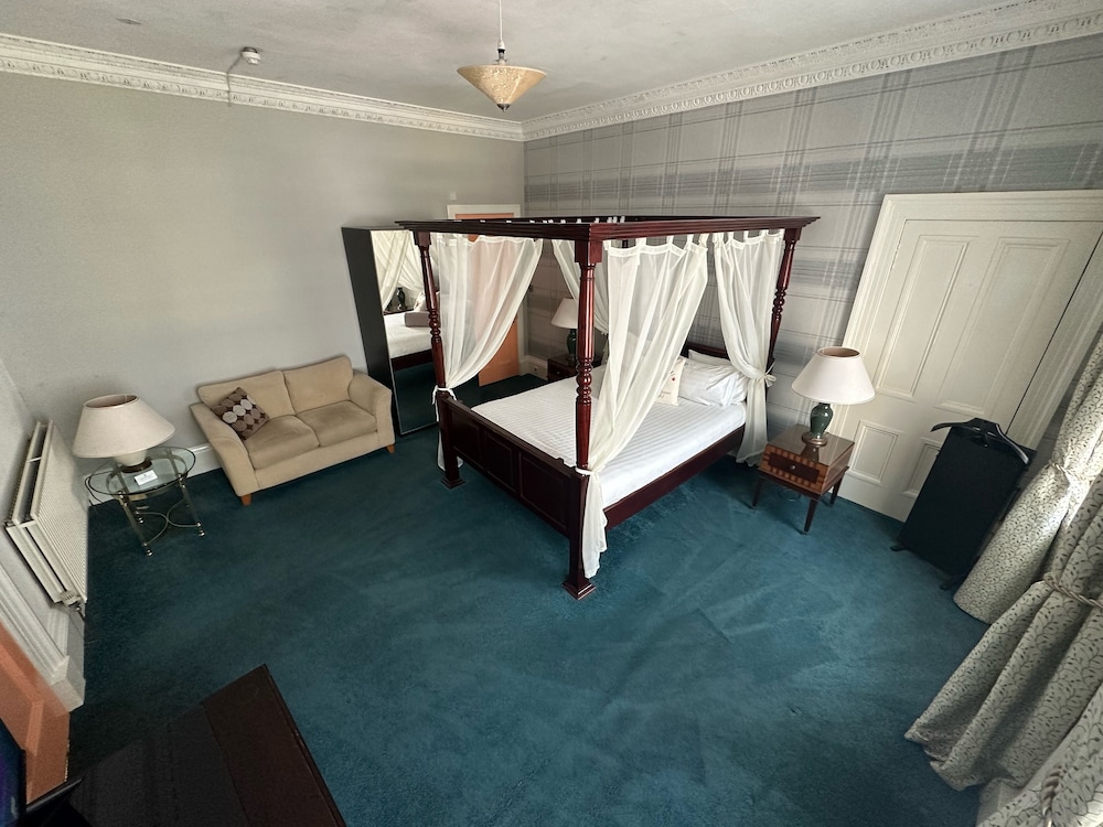 Luxury Double Room, Ensuite, City View