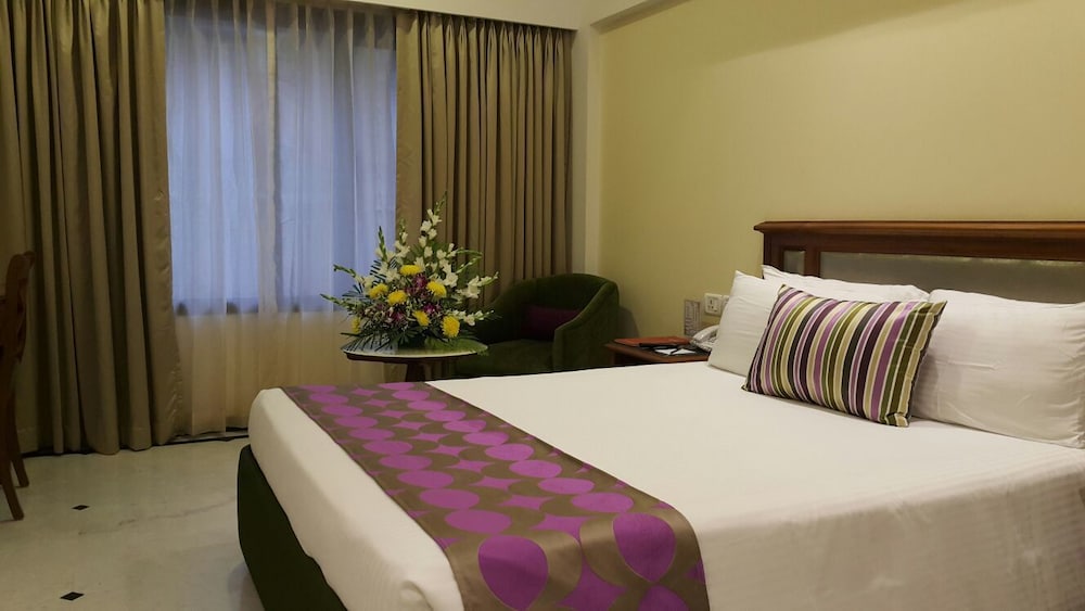 Deluxe Double or Twin Room, 1 Bedroom - Photo 6