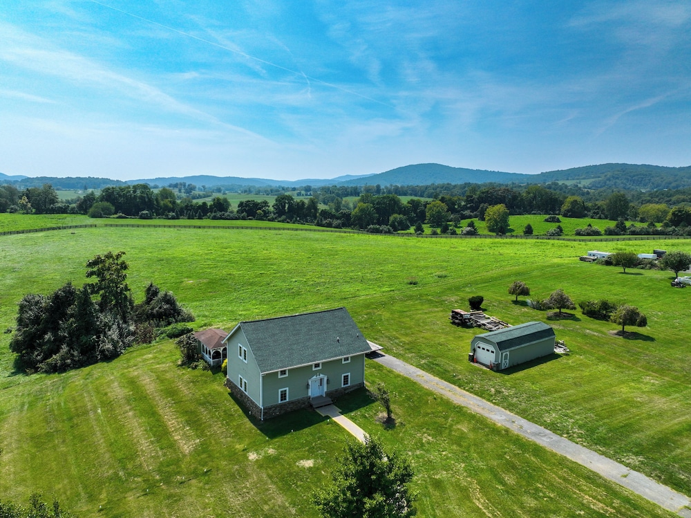 Deluxe Cottage, 2 Bedrooms, Garden View, Executive Level photo 3