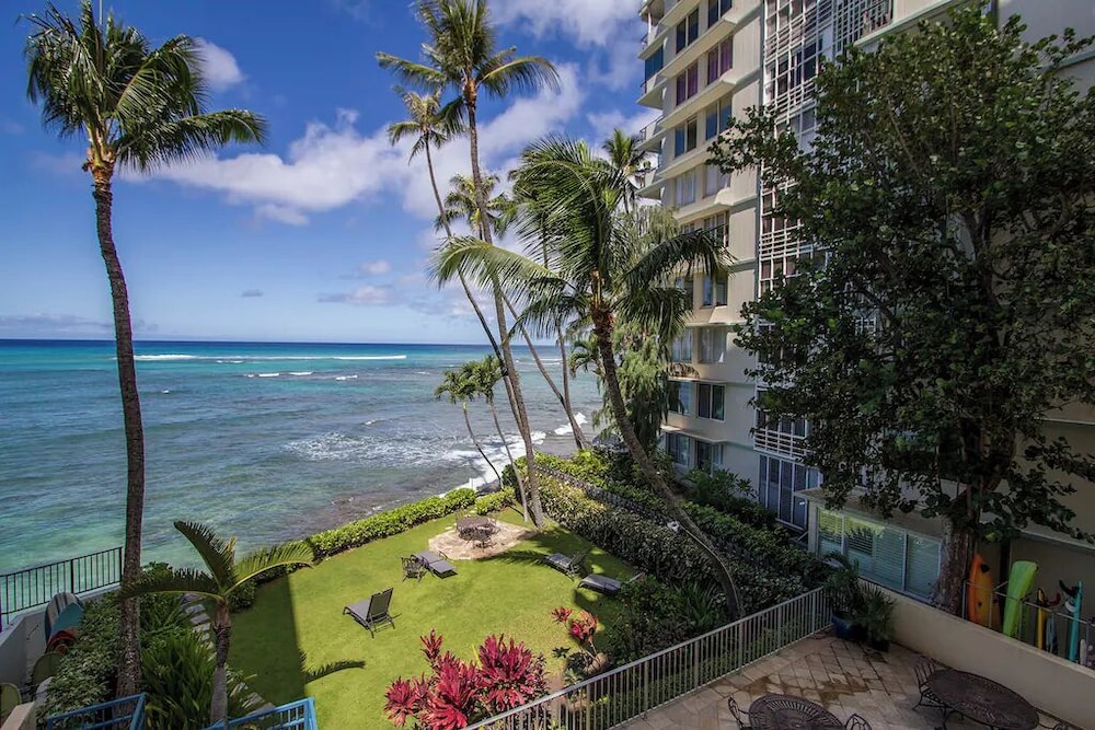 Signature Condo photo 2