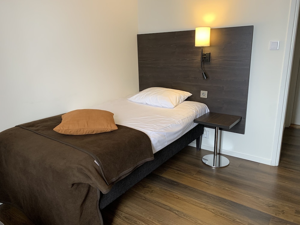 Single Room photo 2