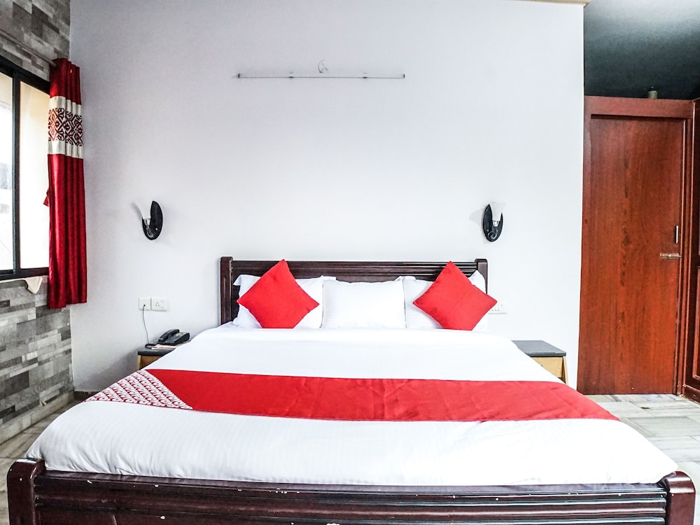 Deluxe Double Or Twin Room, 1 King Bed photo 3