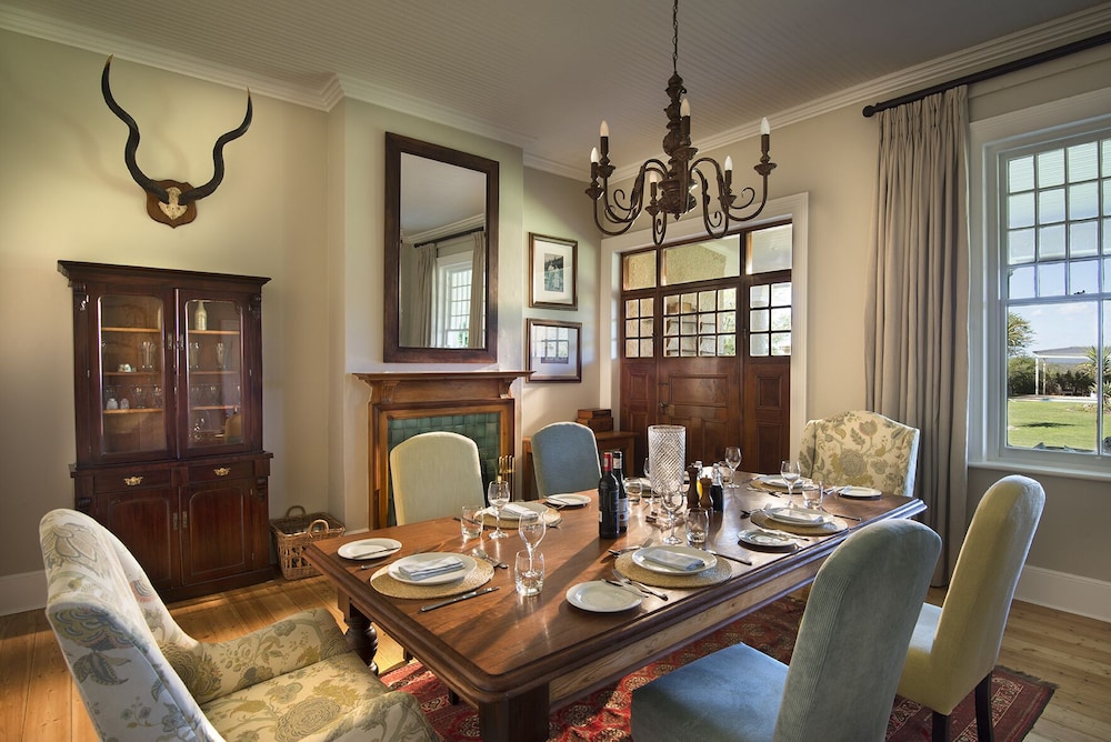 Luxury Villa, 3 Bedrooms photo 3