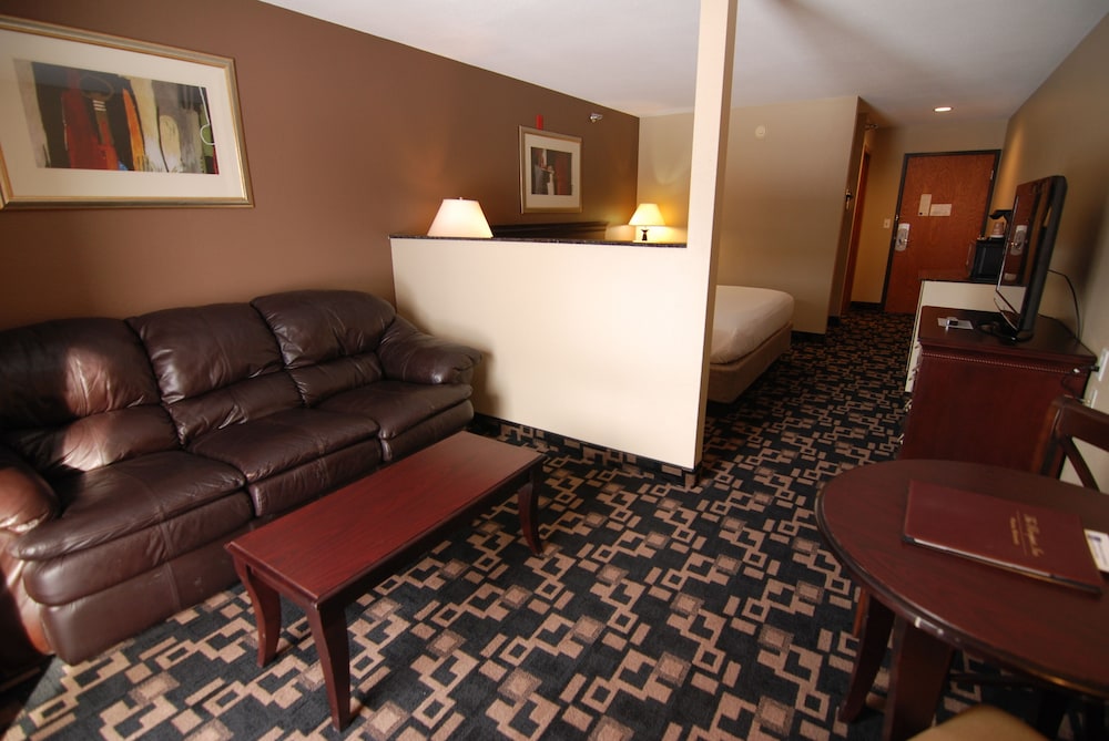 Junior Suite, 1 King Bed with Sofa bed, Patio photo 3