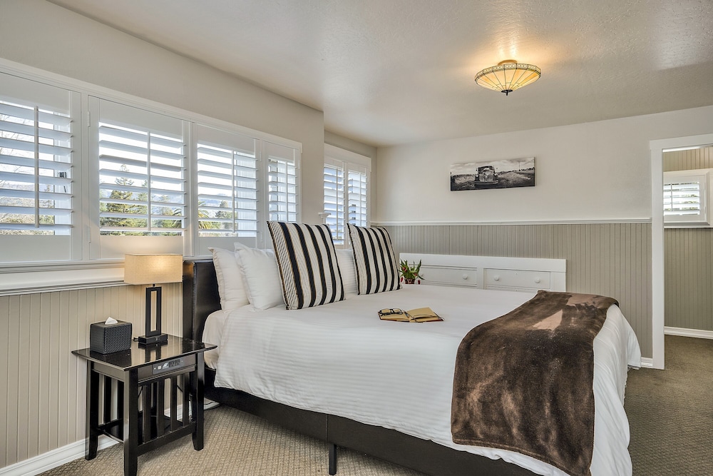 Luxury Room, 1 King Bed with Sofa bed (Palisades) photo 2