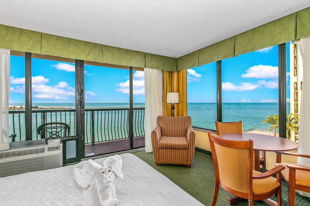 Suite, 2 Queen Beds, Balcony (Gulf View) photo 2
