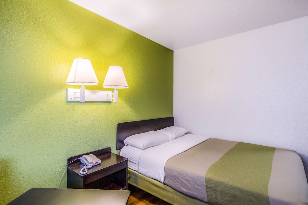 Deluxe Room, 1 Double Bed, Accessible, Non Smoking photo 3