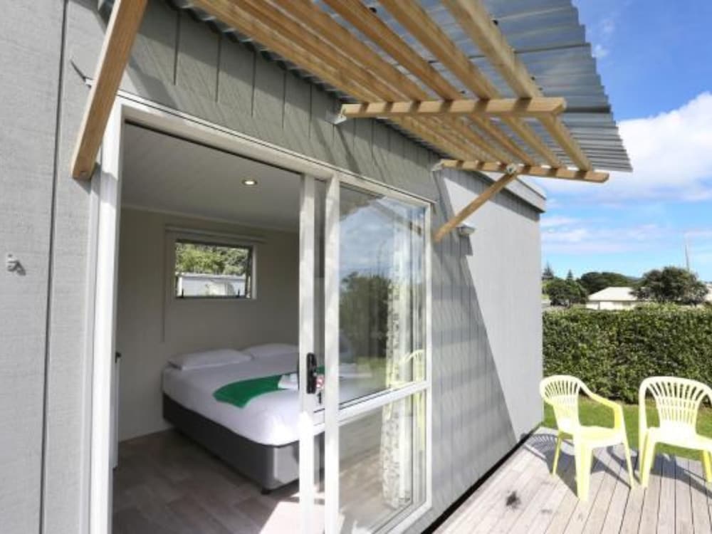 Deluxe Studio Ensuite Cabin