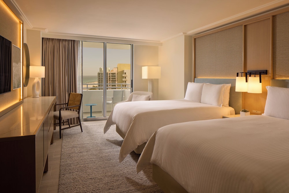Ocean Front Double Suite with Balcony