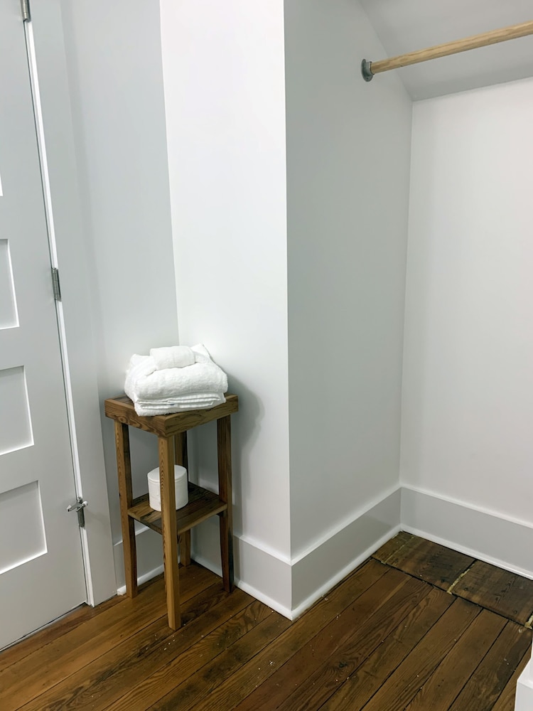 Deluxe Room, 1 Queen Bed, River View