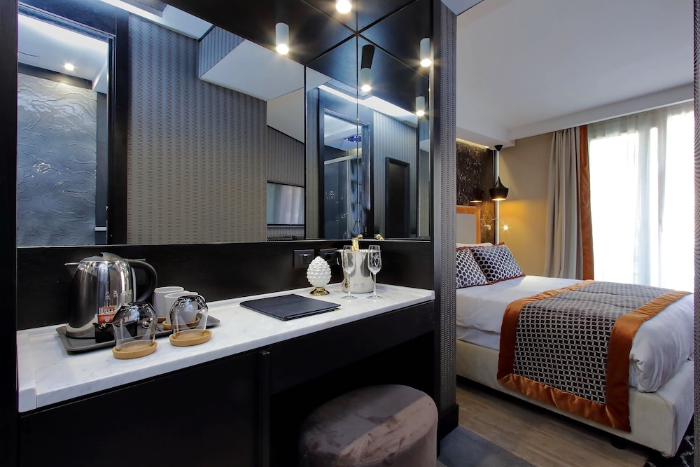 Exclusive Triple Room photo 2
