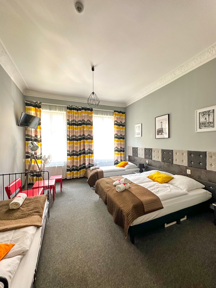 Premium Quadruple Room, Multiple Beds, City View (17,27,37) photo 1