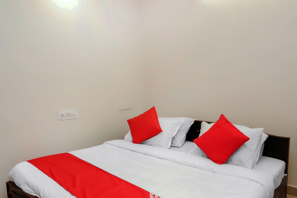 Deluxe Double Or Twin Room, 1 King Bed photo 3